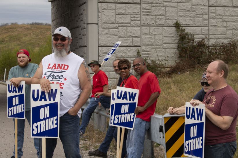 General Motors Reaches Deal With Union That Could End Strike