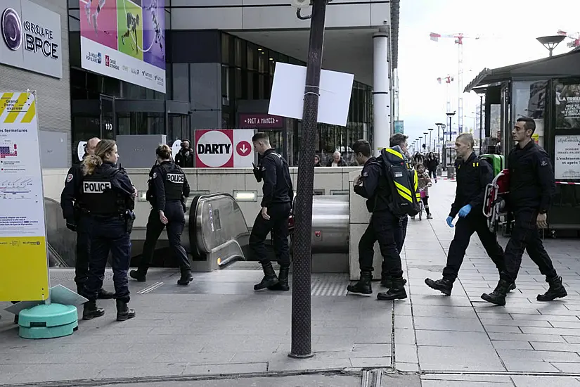 Woman Who Threatened To Blow Herself Up On Train Is Shot By Police In Paris