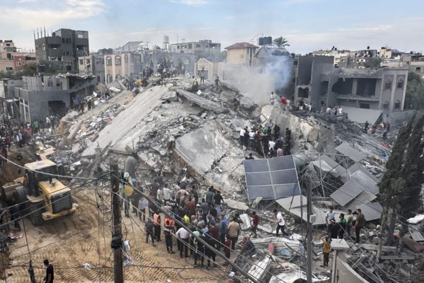 Israeli Air Strikes Hit Gaza Refugee Camp As Ground Troops Fight Hamas Militants