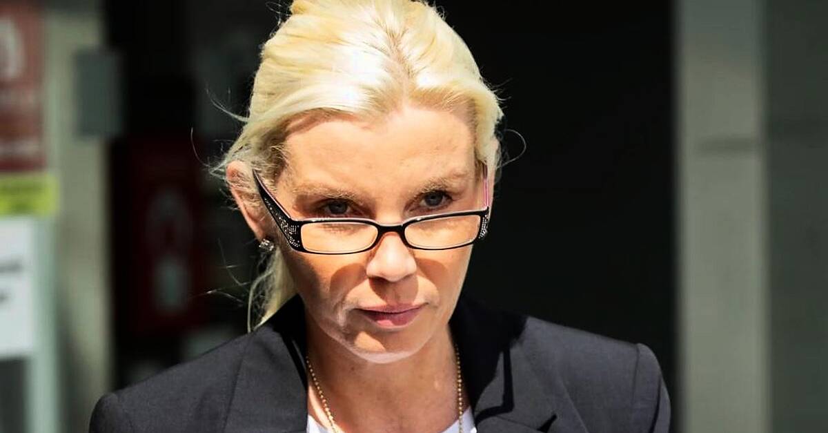 Изпитване за пране на пари на бившата хокейна звезда Caitriona Carey, определена за 2027 г. 