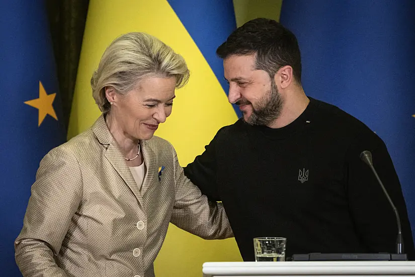 Zelenskiy Hosts Von Der Leyen As Russian Attacks Hurt At Least 14 In Ukraine