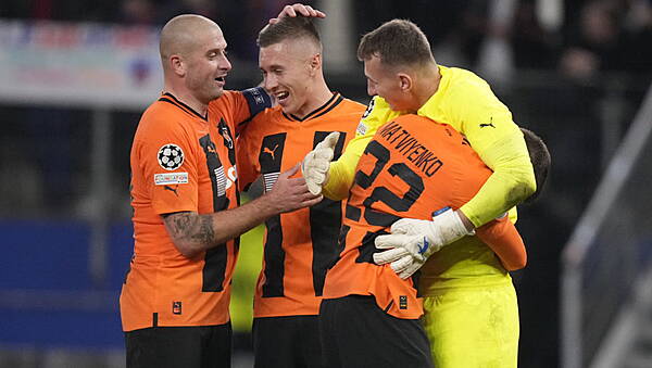Western People — Shakhtar Donetsk stun Barcelona in Champions League - Vimarsana News