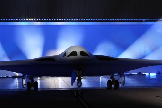 Us Air Force’s New Nuclear Stealth Bomber Takes First Test Flight