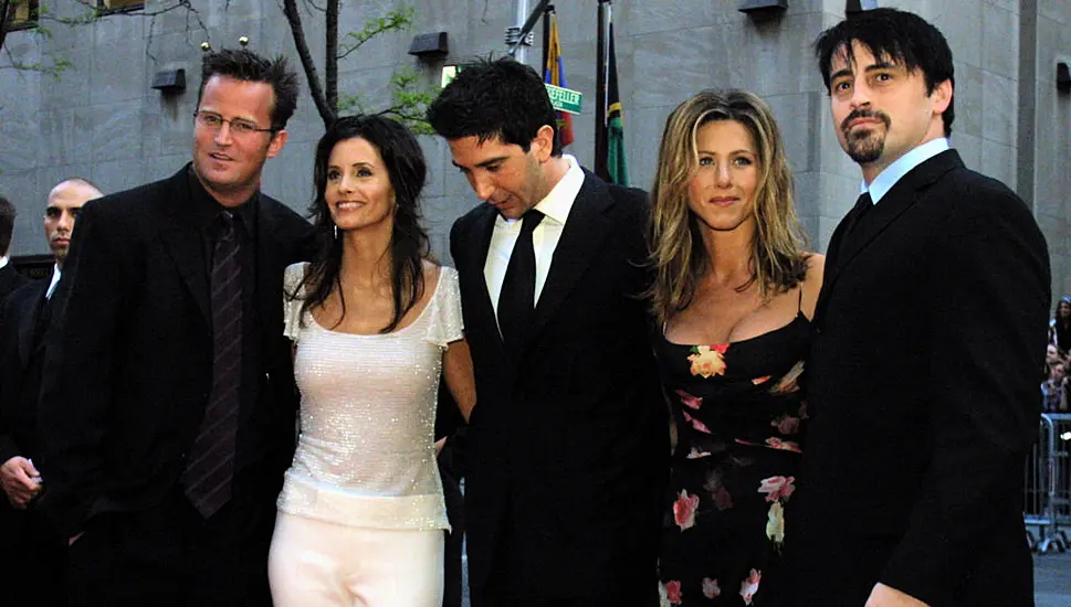 Courteney Cox Shares Favourite Friends Clip In Tribute To Matthew Perry