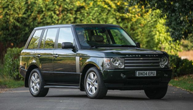 The Late Queen Elizabeth’s Range Rover Has Sold For A Record Price