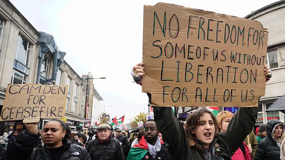 Pro-Palestinian Protesters Demand Ceasefire Outside Starmer’s Constituency Office