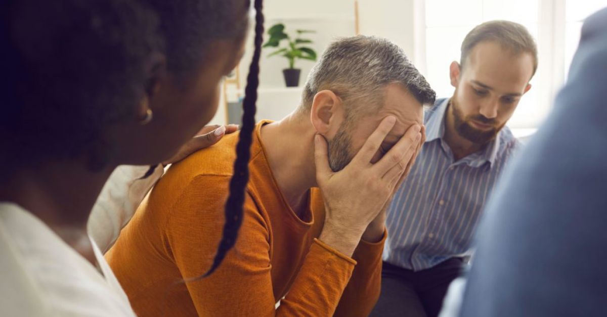 Qu’est-ce que le « deuil suite à un deuil » et comment pouvez-vous soutenir les personnes qui le traversent ?