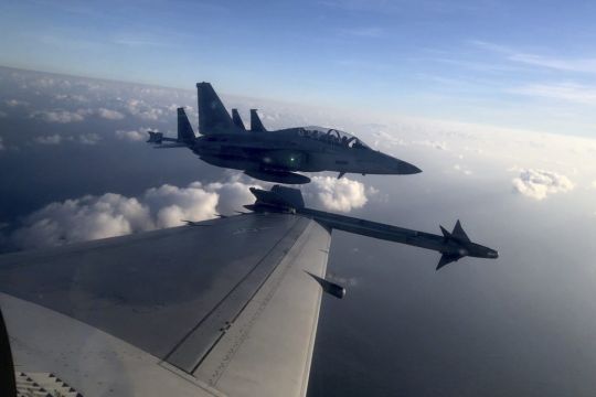 Us And Philippines Conduct Joint Air, Sea Patrols In South China Sea