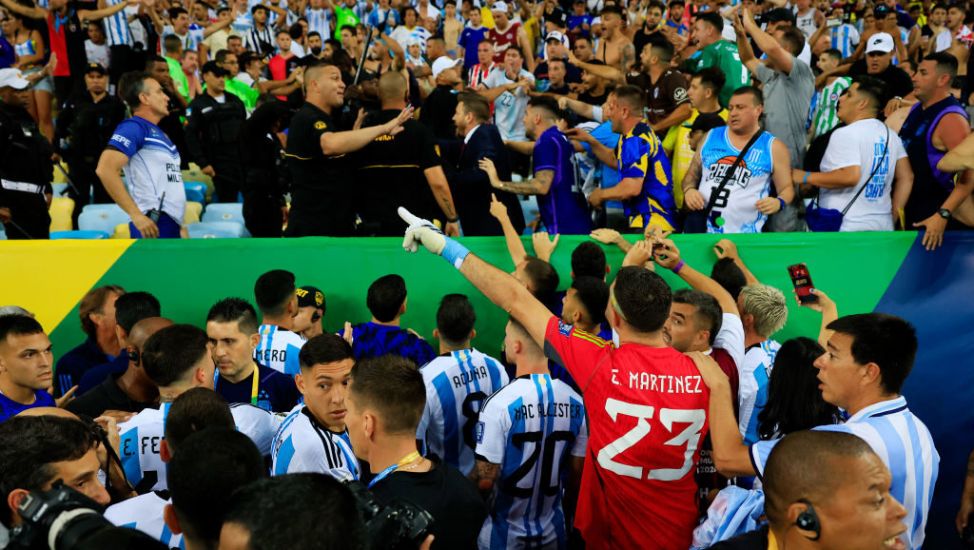 Argentina Hand Brazil Third Straight Loss After Crowd Trouble At Maracana