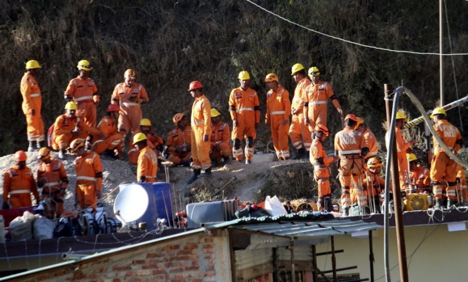 Digging To Rescue 41 Workers Trapped In Tunnel In India Halted As Machine Breaks