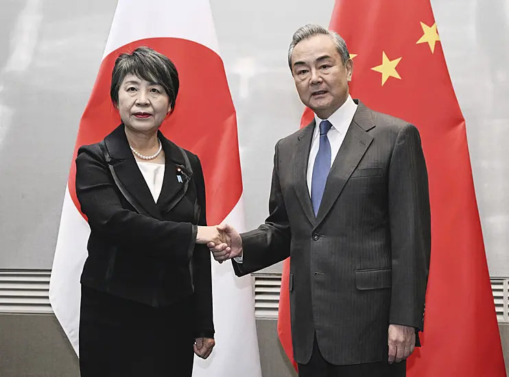 Japanese And Chinese Ministers Meet In Bid To Resolve Seafood Dispute