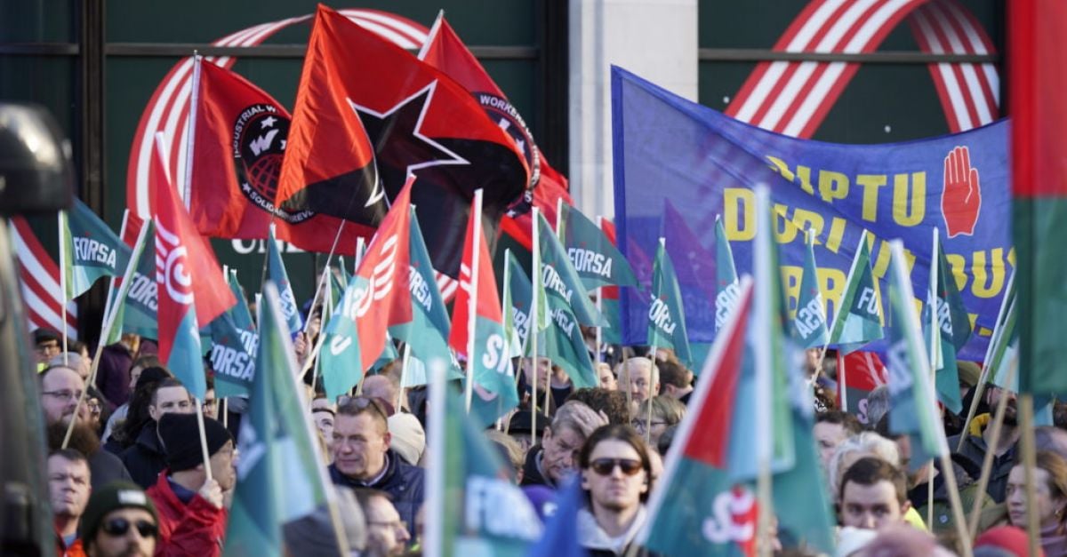 Стотици синдикалисти и демонстранти организираха митинг в центъра на Дъблин