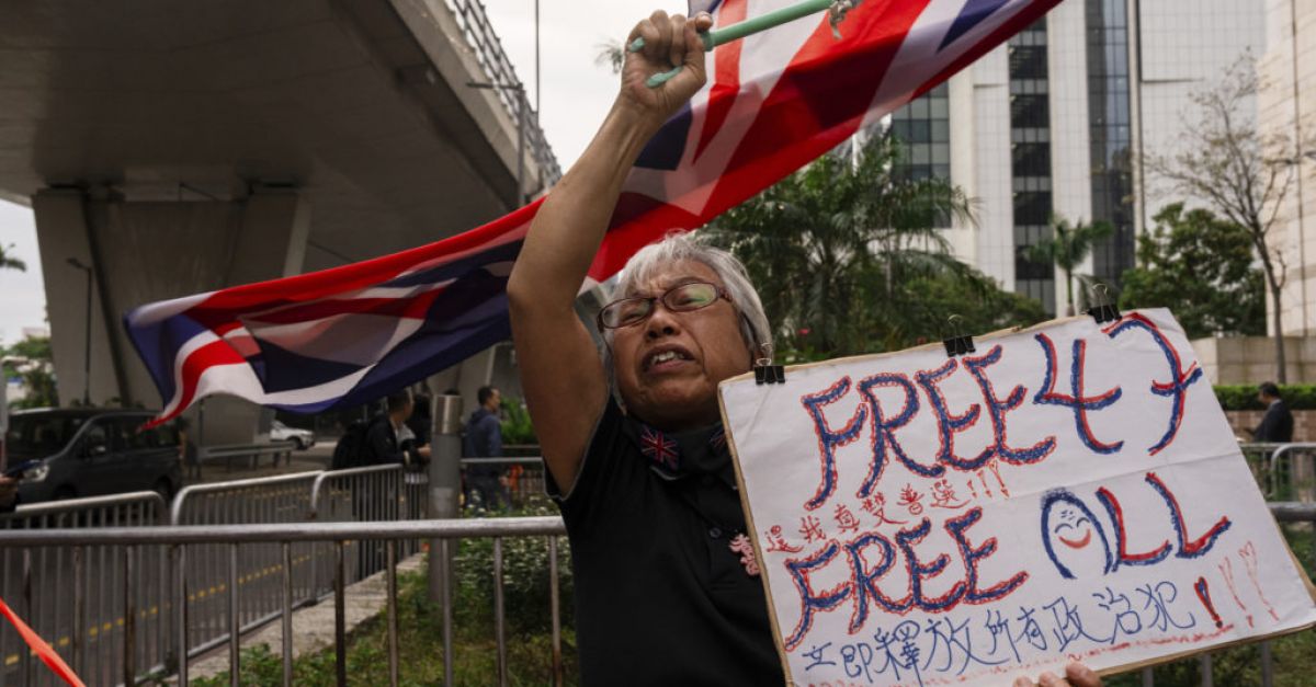 Съдът в Хонконг изслушва последните аргументи в процеса срещу продемократични активисти