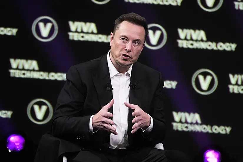 Musk Swears At Firms ‘Trying To Blackmail With Money’ And Says ‘Don’t Advertise’