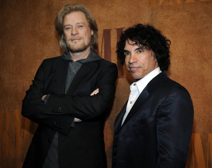 Hall And Oates Row: Judge Extends Pause On Oates’ Sale Of Stake In Business