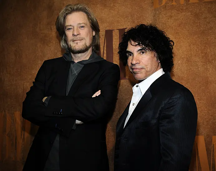 Hall And Oates Row: Judge Extends Pause On Oates’ Sale Of Stake In Business