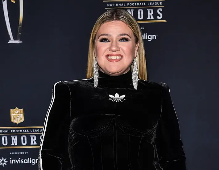 Kelly Clarkson’s Ex-Husband To Pay Her Millions For Unlawfully Procured Tv Deals