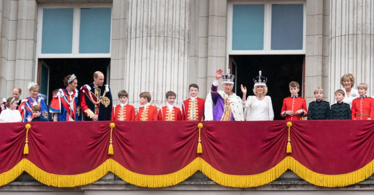 Британската монархия претърпя „увреждане на репутацията“ след посочването на „расистки“ кралски особи