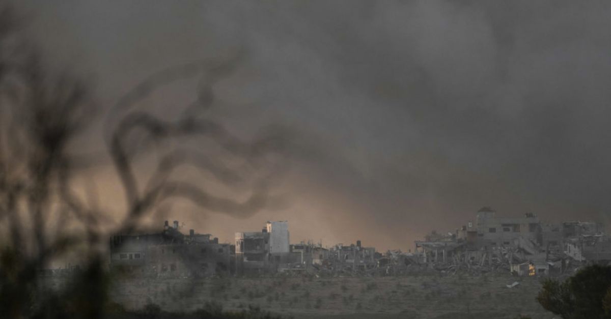 Израел удари цели в претъпканата южна половина на Ивицата Газа