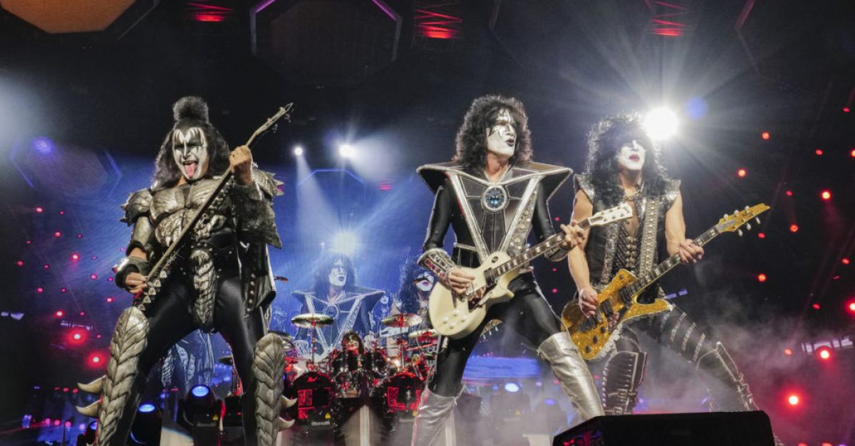 Американската рок група Kiss изигра последния си концерт на живо