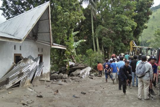 One Dead, 11 Missing After Landslide And Floods Hit Indonesia’s Sumatra Island
