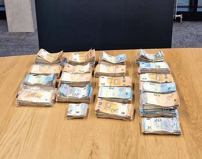 Two People Arrested As Gardaí Seize €180,000 In Cash In Dublin