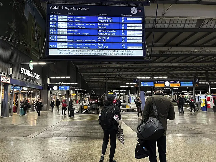 Munich Airport Suspends All Flights Due To Freezing Rain