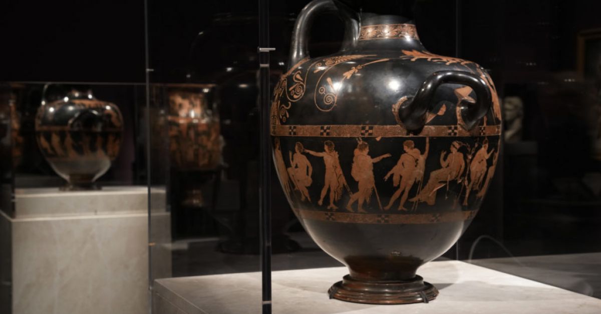 Гръцкият музей на Акропола стартира изложба която включва известна древногръцка