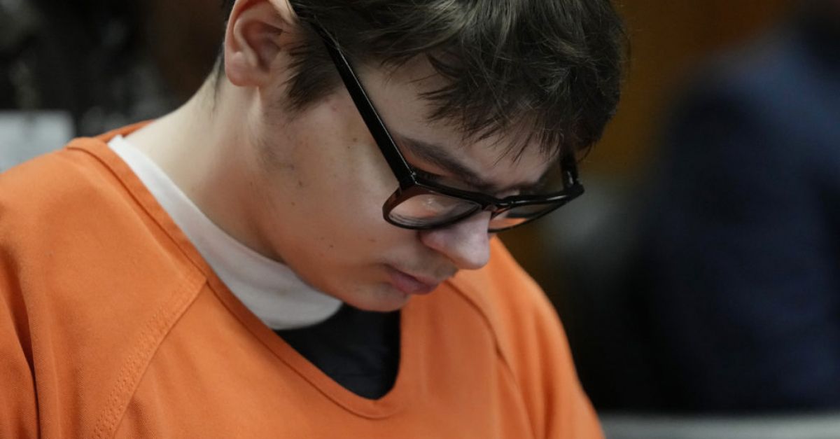 Тийнейджър от Мичиган получава доживотен затвор за нападение в гимназия