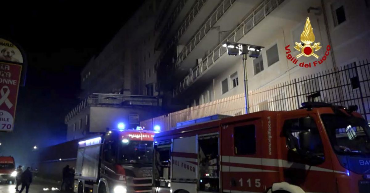 Deadly fire breaks out at hospital near Rome