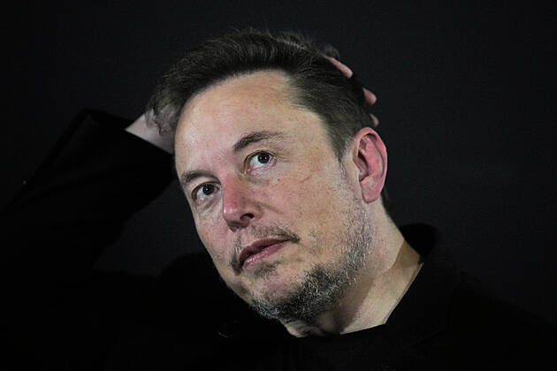 X Boss Elon Musk Restores Account Of Conspiracy Theorist Alex Jones