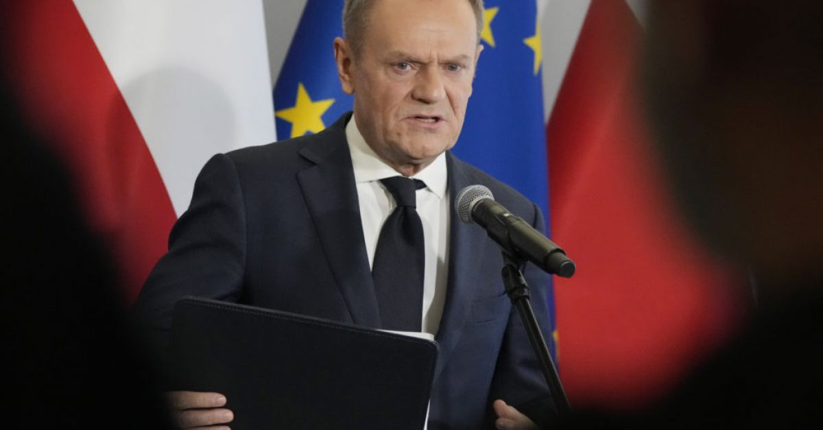 Очаква се Туск да поеме поста на полски министър-председател, тъй като консерваторите се отказват от властта
