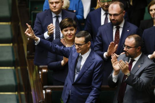 Poland’s Outgoing Government Loses Confidence Vote