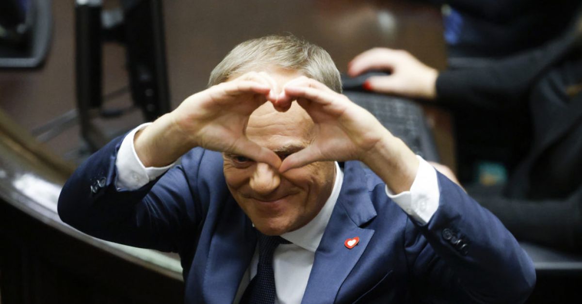 Парламентът на Полша избра лидера на центристката партия Доналд Туск