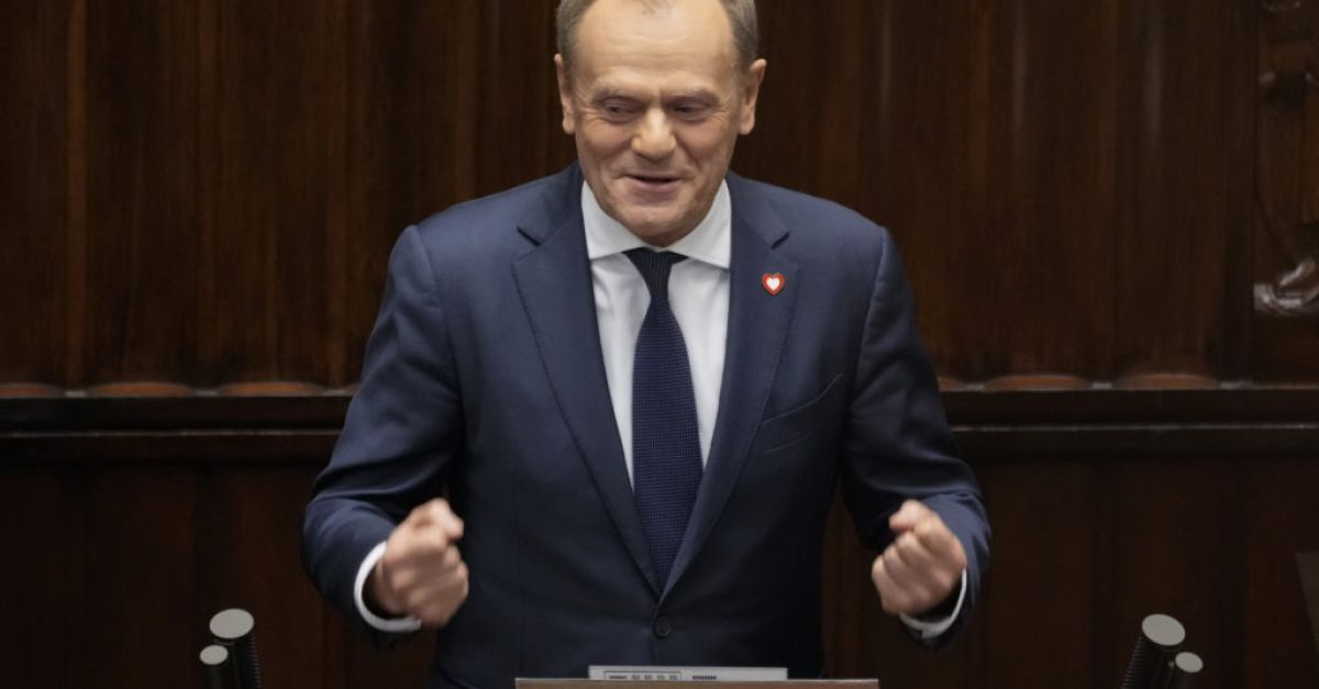 Новоизбраният министър председател на Полша Доналд Туск трябва да произнесе встъпителната