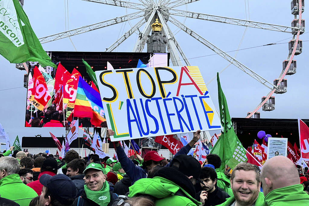 Thousands join Brussels protest calling for better wages and public services