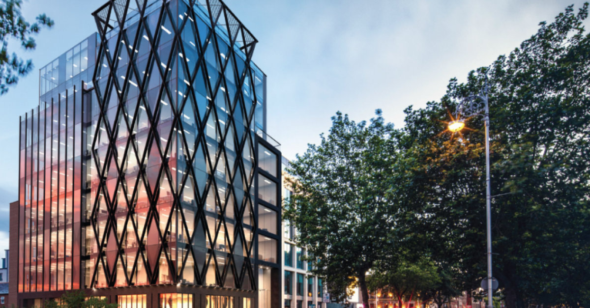 Програмистът на предложена девететажна сграда в центъра на град Дъблин