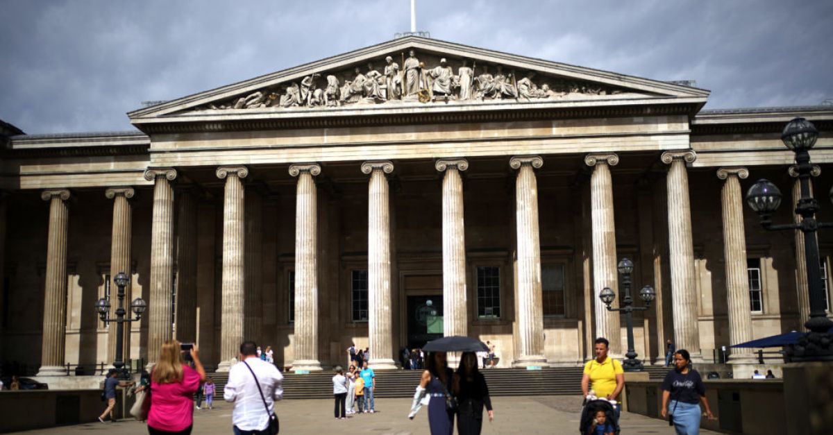 Заместник-директорът на Британския музей ще напусне“ след кражби в институцията,