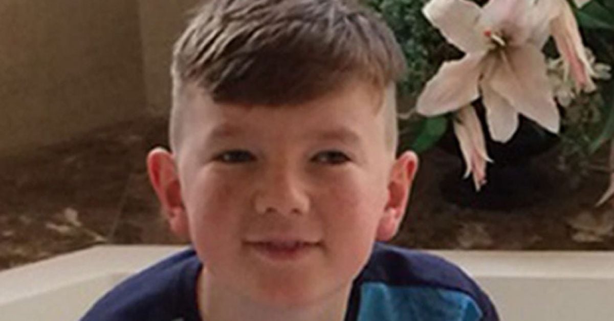 Пропавший британский школьник найден после того, как шесть лет назад его похитила мать