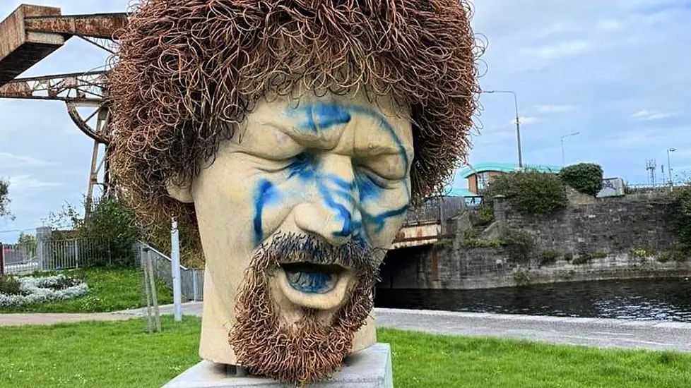 Bench Warrant Issued For Man Accused Of Luke Kelly Statue Criminal Damage