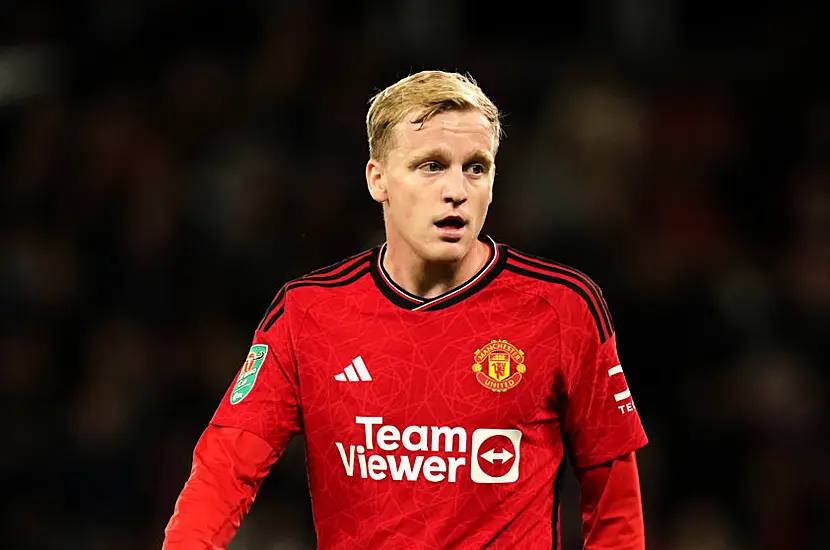 Man Utd Midfielder Donny Van De Beek Set For Eintracht Frankfurt Loan In January