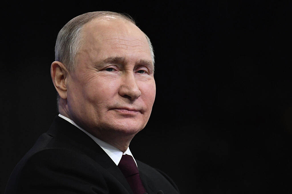 Supporters formally nominate Vladimir Putin for Russian presidential election