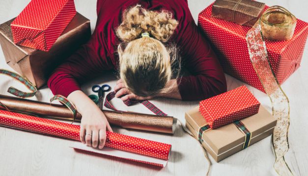 Does A Stress-Free Christmas Really Exist? Here’s What A Therapist Wants You To Know