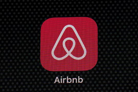 Airbnb Admits Misleading Australian Customers By Charging In Us Dollars