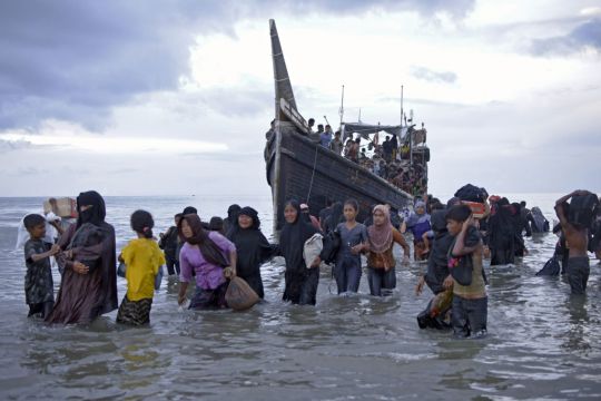 More Boats Carrying Rohingya Refugees From Bangladesh Approach Indonesia