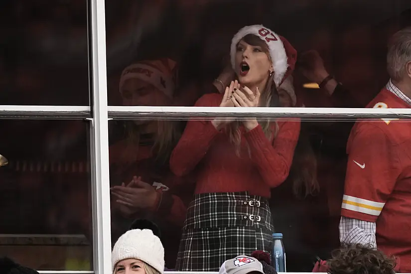 Taylor Swift Celebrates Christmas Day By Watching Travis Kelce At Chiefs Match