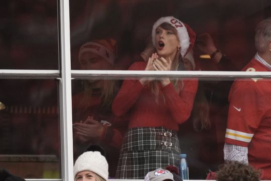 Taylor Swift Celebrates Christmas Day By Watching Travis Kelce At Chiefs Match