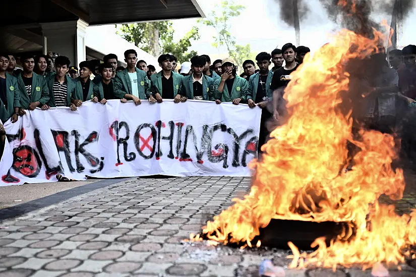 Students Call On Indonesian Government To Clamp Down On Refugee Arrivals