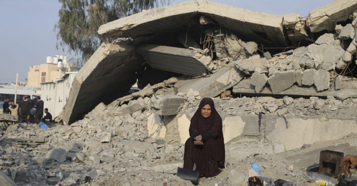 Израелските сили бомбардираха градове, градове и бежански лагери в Газа