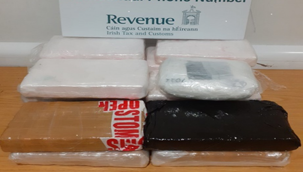 Man (30S) Arrested After Cocaine Worth €1.1M Seized At Dublin Airport